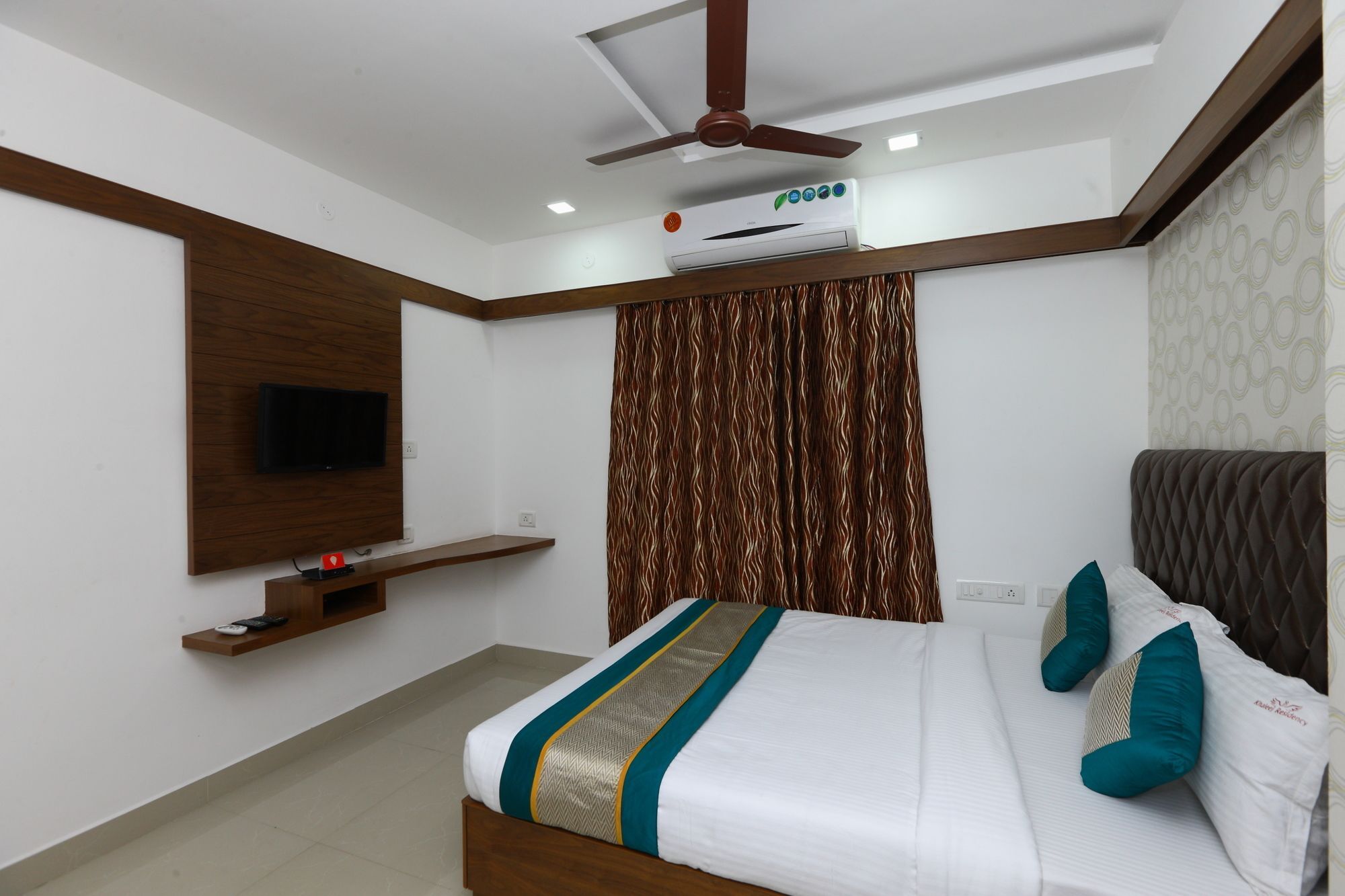 Oyo 6626 Khaleej Residency Hotel Csennai Kültér fotó