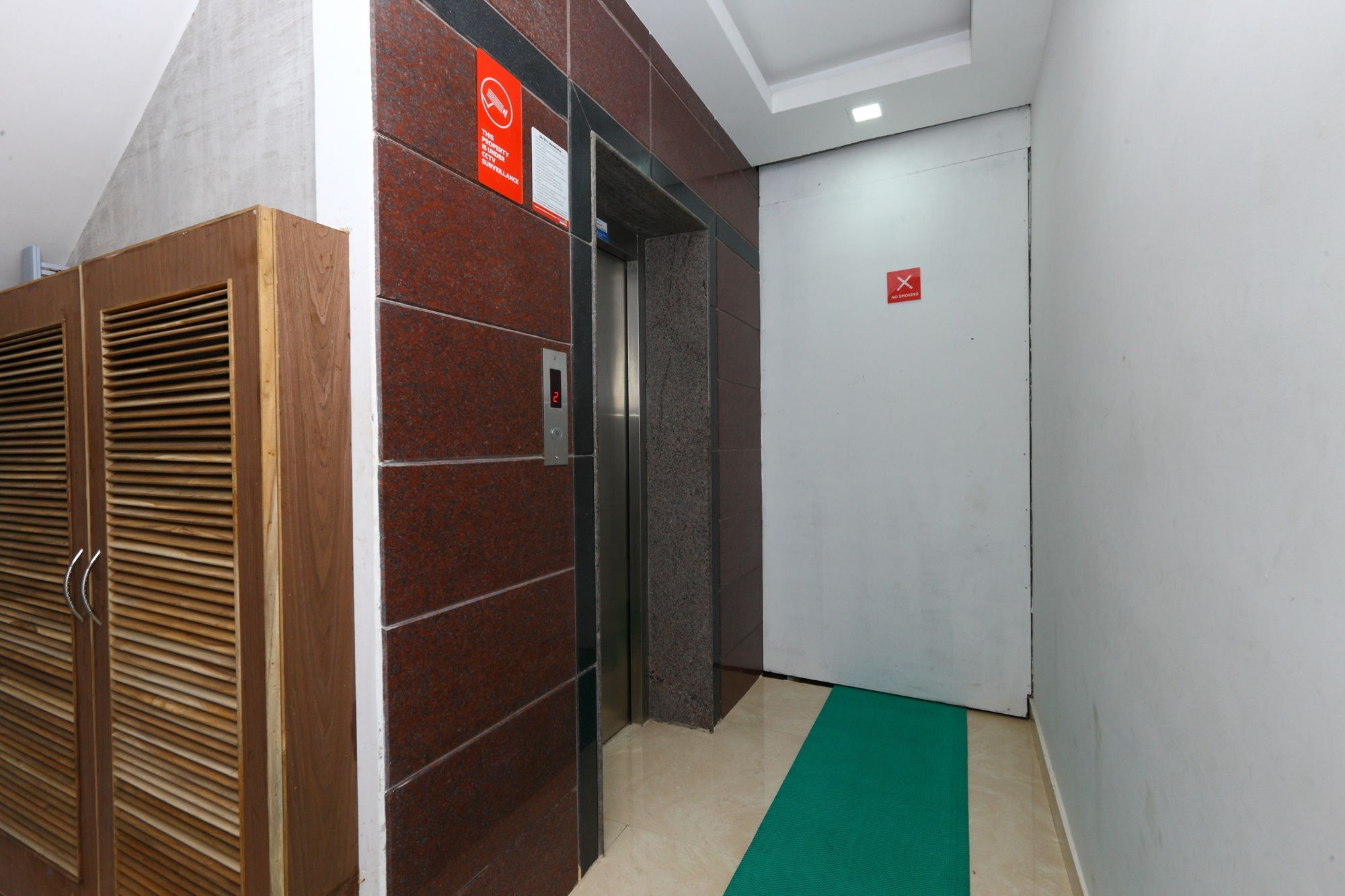 Oyo 6626 Khaleej Residency Hotel Csennai Kültér fotó